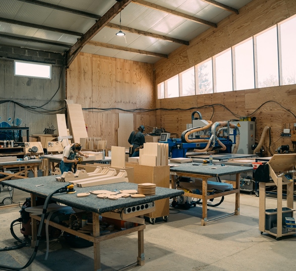 usine de fabrication de mobilier de bureau en bois à toulouse