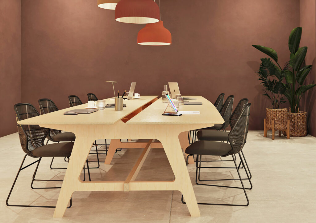 salle de réunion design et moderne avec une grande table de réunion en bois clair